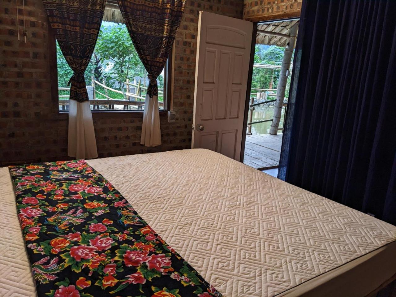 Homestay Field - Bungalow, Ha Giang Loop Tour, Motorbikes Rental Bagian luar foto